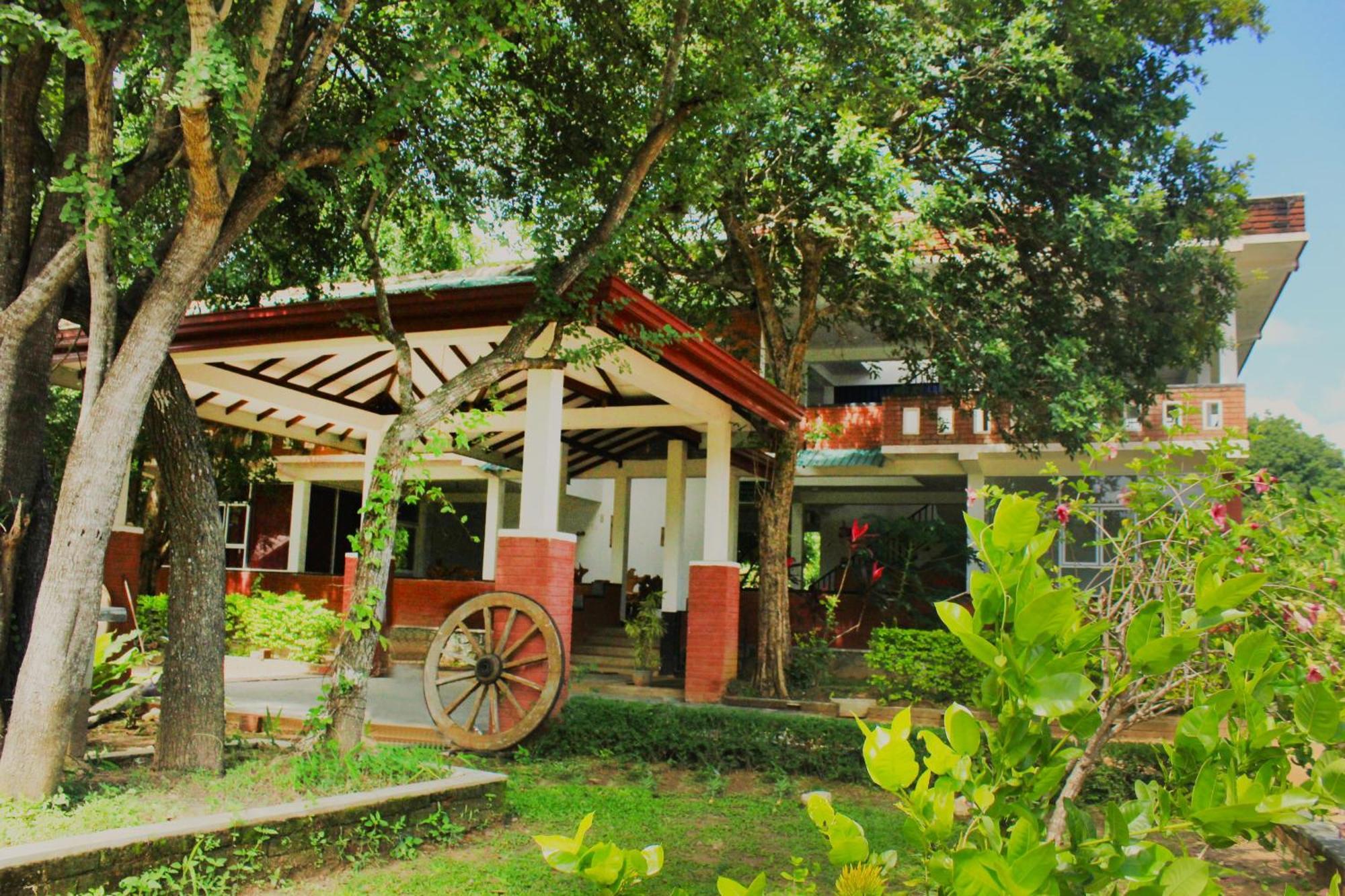 Green Hut Nature Resort Sigirîya Extérieur photo