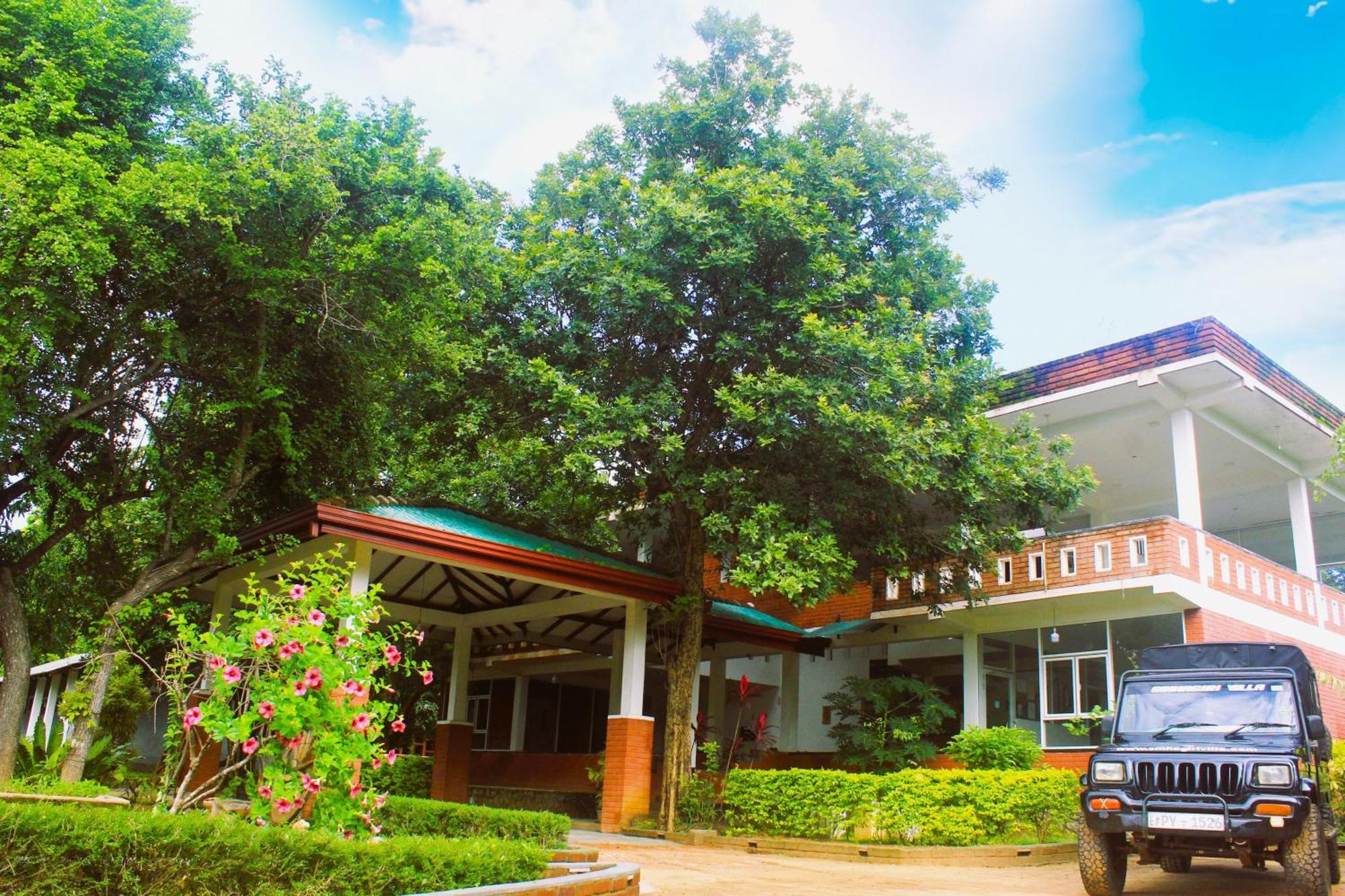 Green Hut Nature Resort Sigirîya Extérieur photo